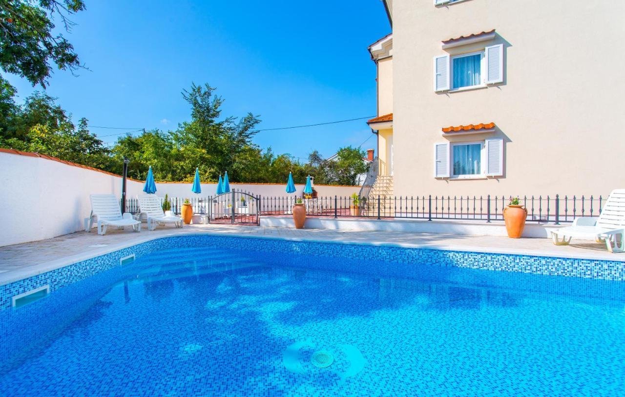 Luxury Palmer Residence Krk Dobrinj Exterior photo